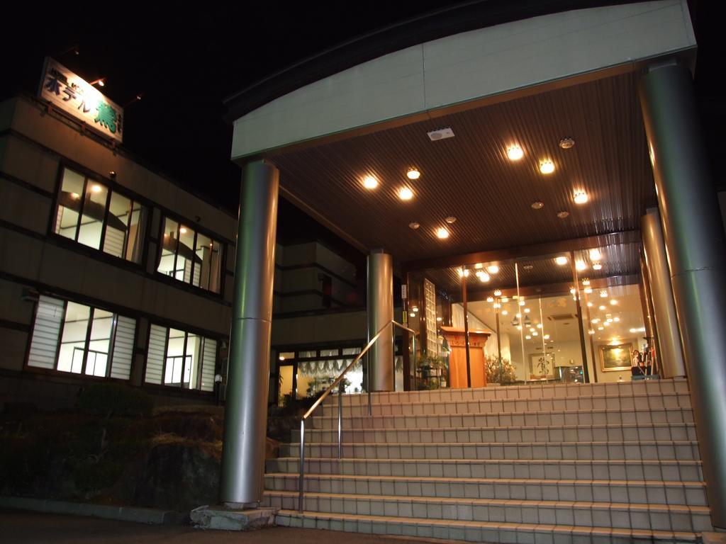 Hotel Uguisu Shizukuishi Esterno foto